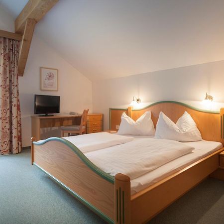 Alpenhotel Badmeister Flattach Rum bild