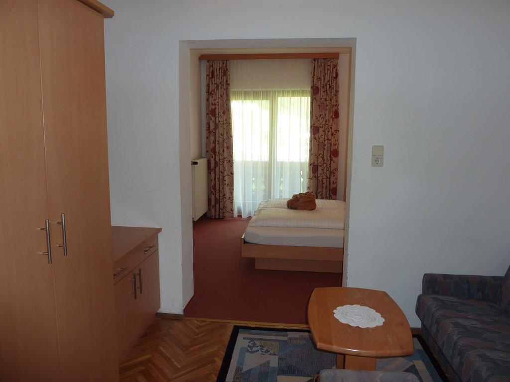 Alpenhotel Badmeister Flattach Rum bild
