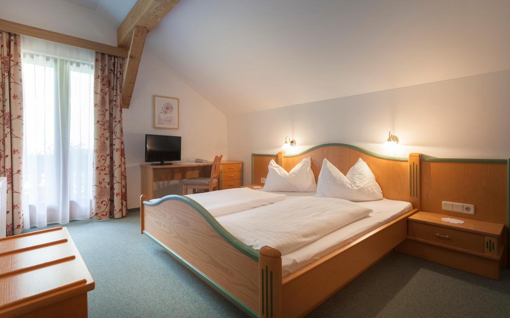 Alpenhotel Badmeister Flattach Rum bild