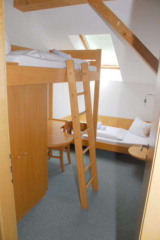Alpenhotel Badmeister Flattach Rum bild