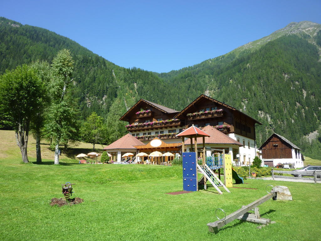 Alpenhotel Badmeister Flattach Exteriör bild