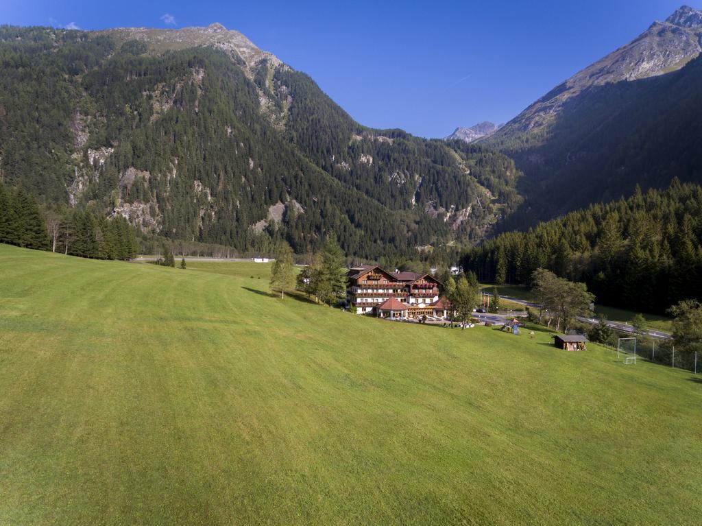 Alpenhotel Badmeister Flattach Exteriör bild