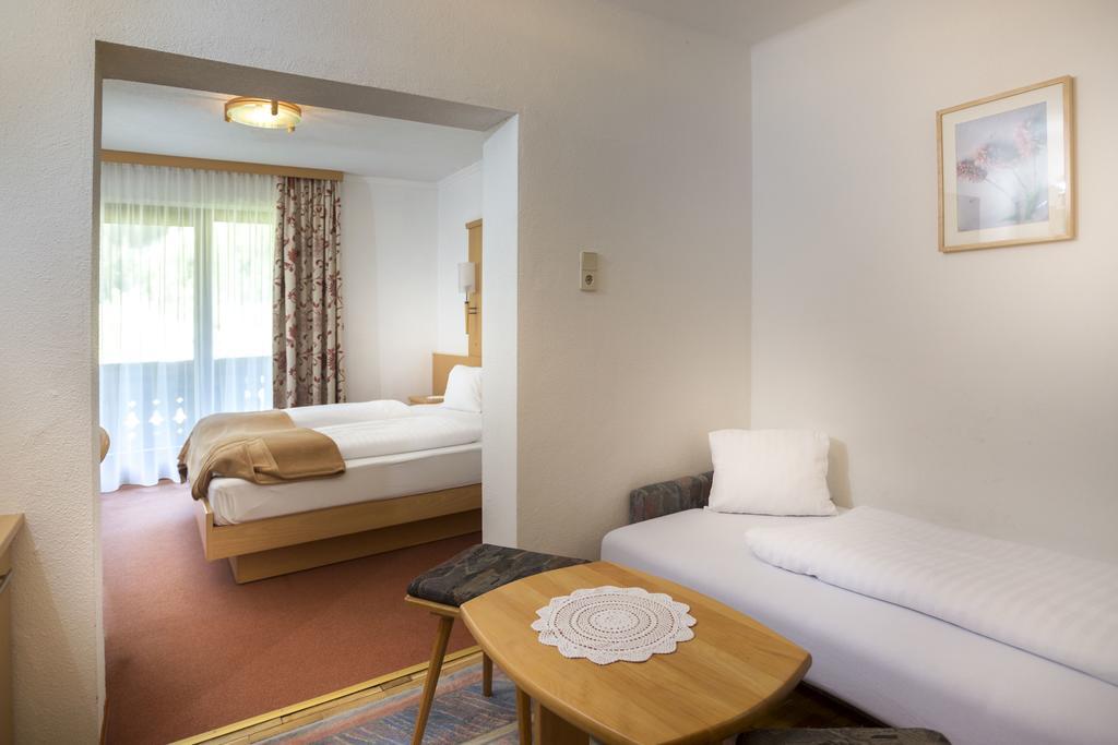 Alpenhotel Badmeister Flattach Exteriör bild