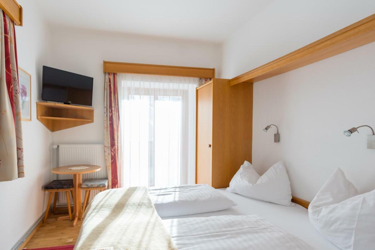 Alpenhotel Badmeister Flattach Exteriör bild