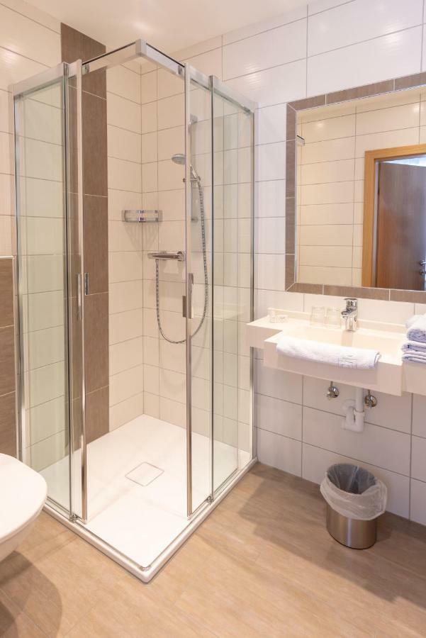 Alpenhotel Badmeister Flattach Exteriör bild
