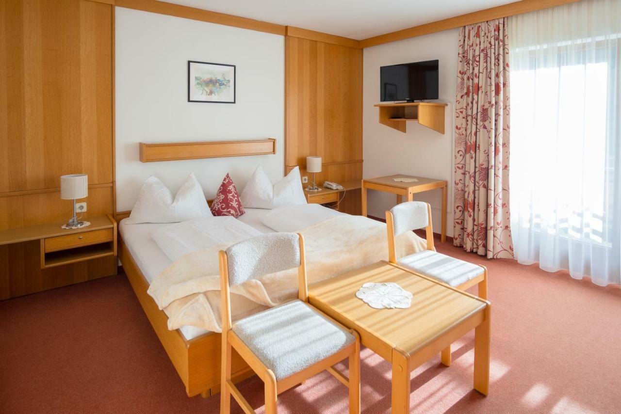 Alpenhotel Badmeister Flattach Exteriör bild